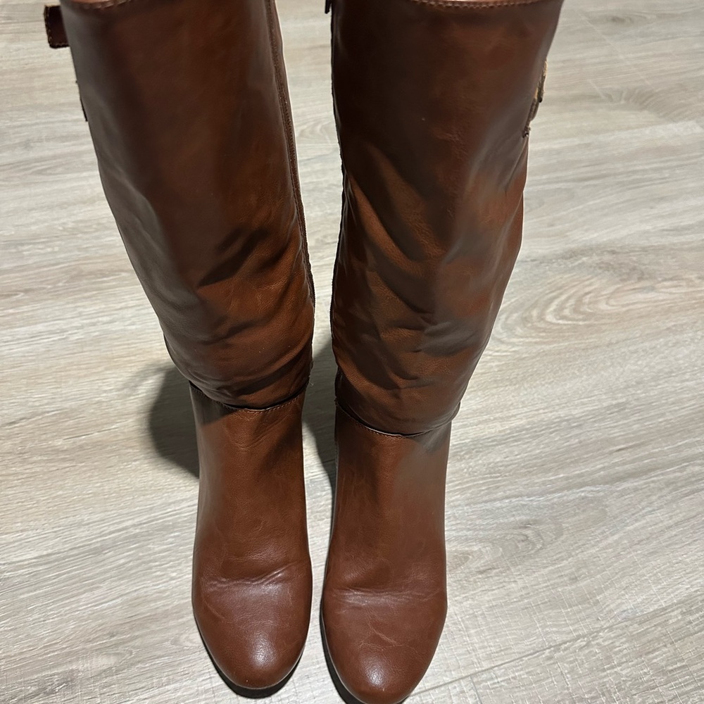 Arizona Jean Company Brown high buckles small Heeled Boots size 8M